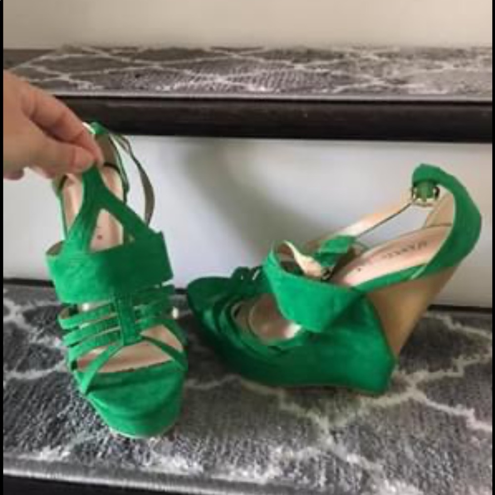 Shoedazzle Green Wedge